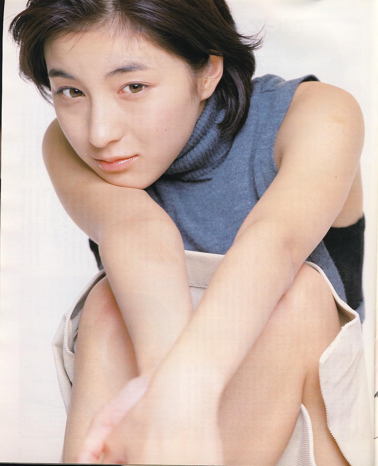 Ryoko Hirosue 1999